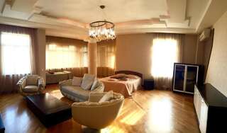 Апартаменты Private Family Apartment Downtown Баку Апартаменты-3